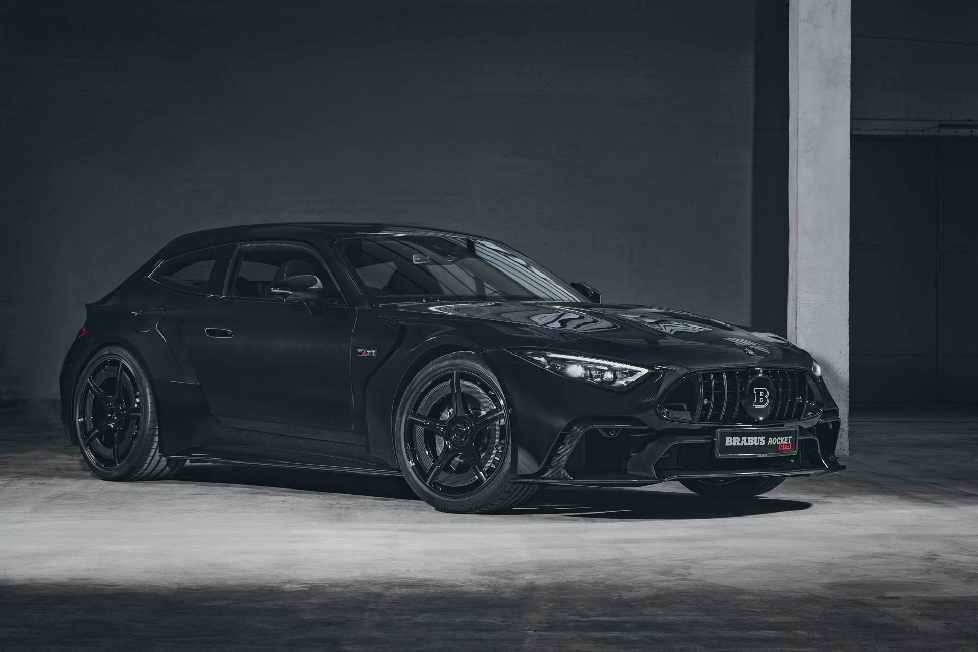Brabus iz kabrioleta ustvaril kupe