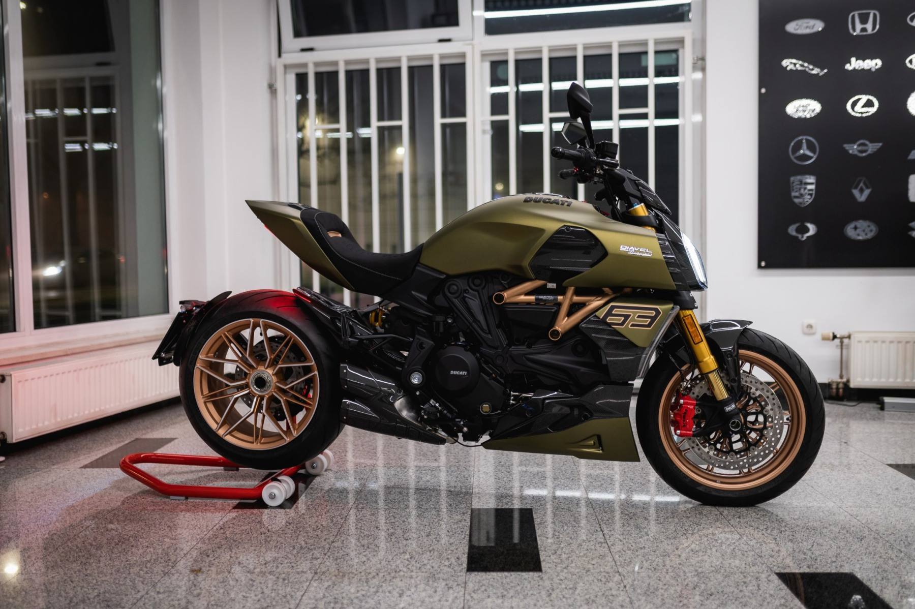 Ducati Diavel 1260 Lamborghini - le 630 primerkov, mi imamo 631 ;-)
