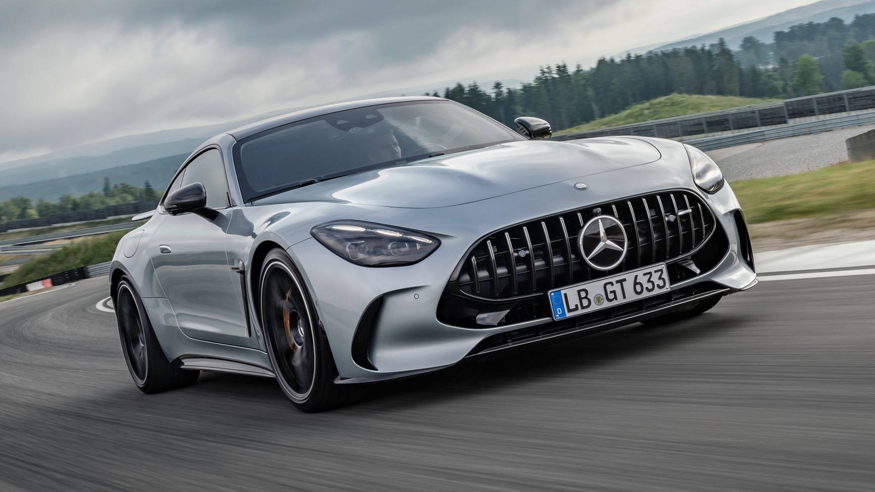 Novi Mercedes-AMG GT 2024: Več kot le coupe!