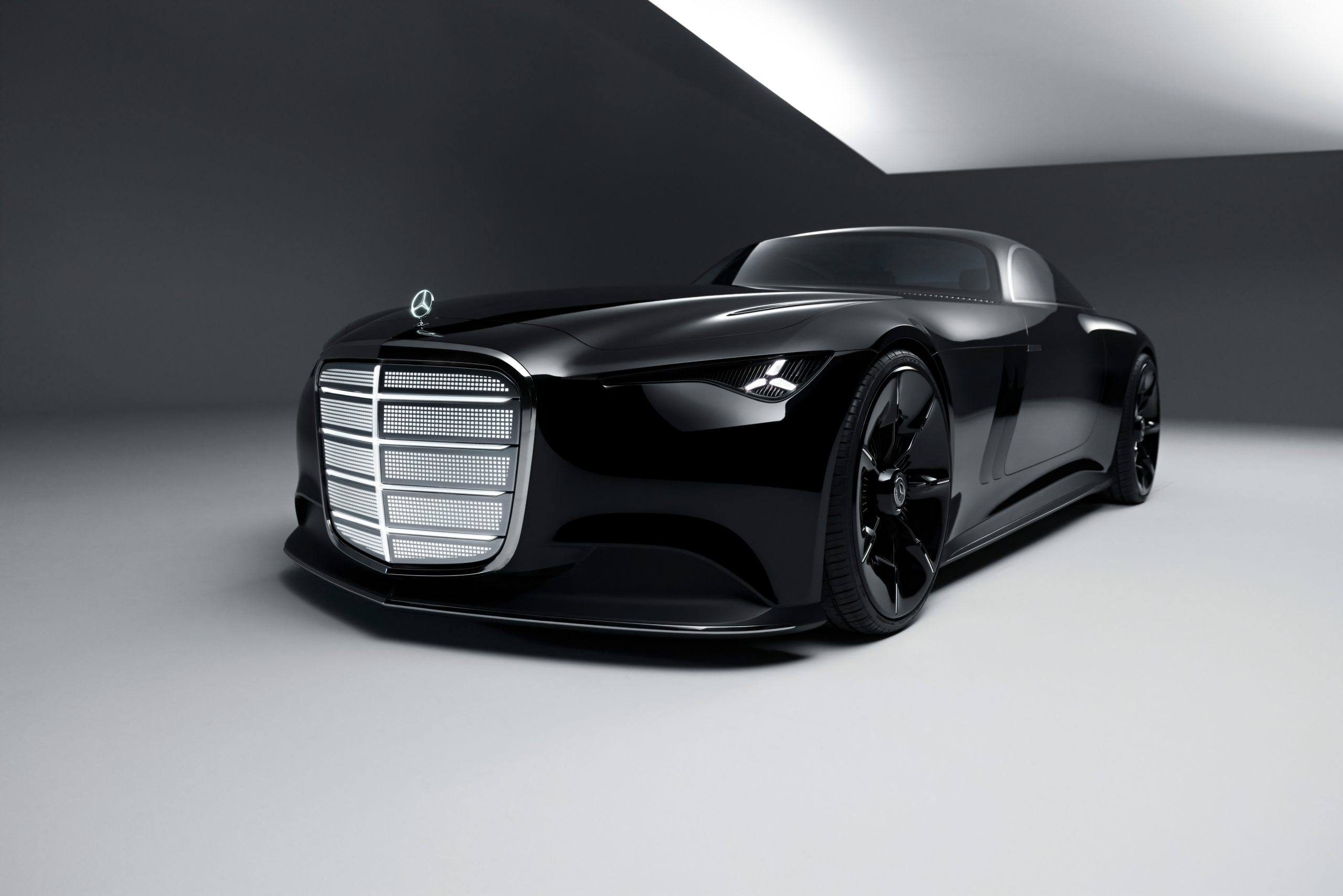 Mercedes z retro kupejem napoveduje prihodnost