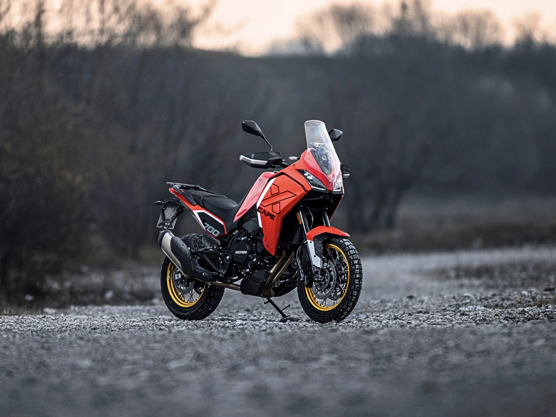 X-CAPE 700 9